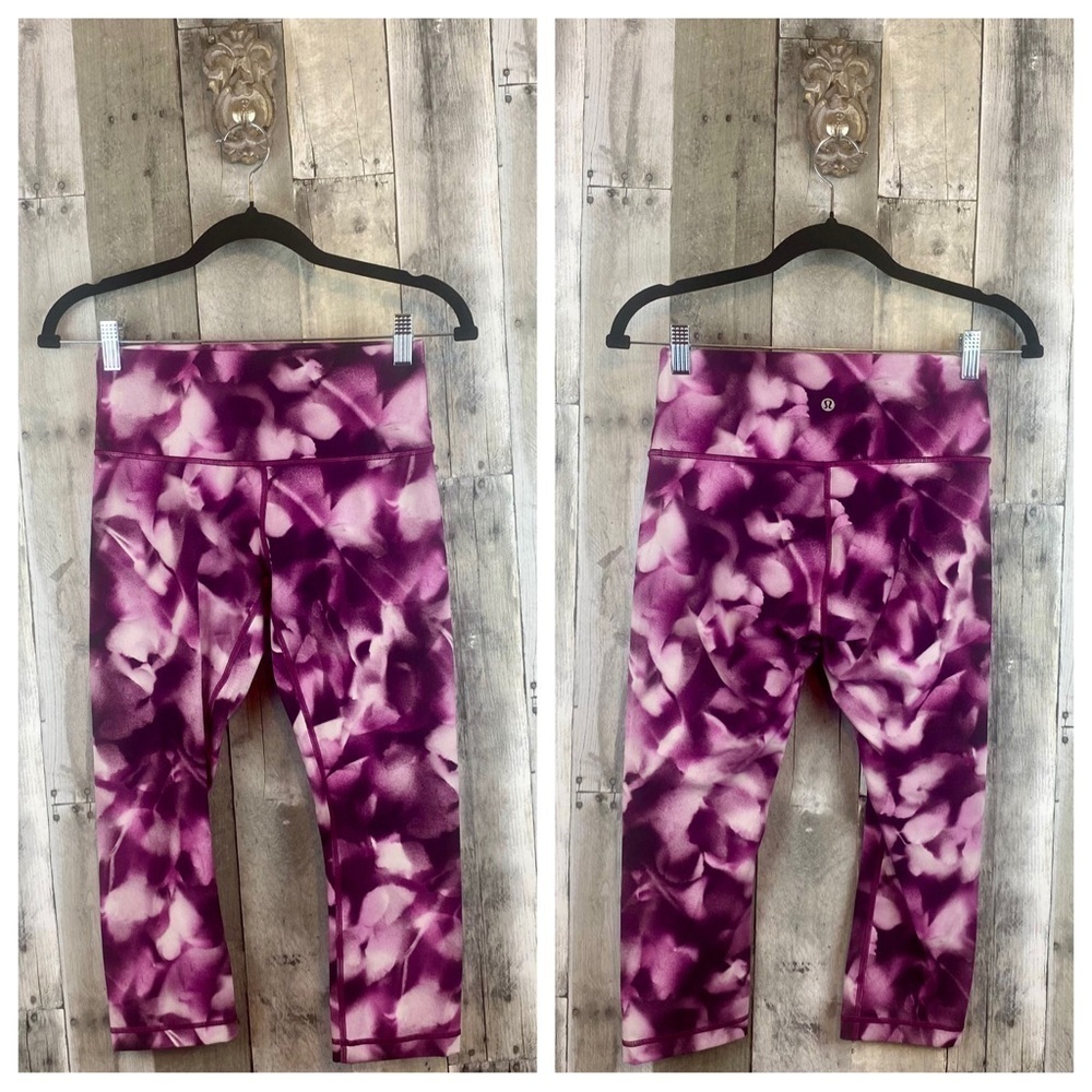 Lululemon Wunder Under Crop (Hi-Rise) 21" in Blush Blossom Size 6. - Picture 10 of 14